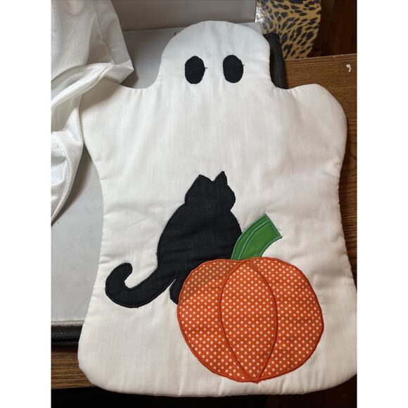 2 vintage Cloth Plush Ghosts Halloween Wall Hangings - Picture 2 of 5
